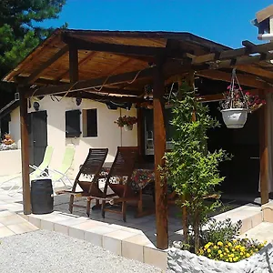 Couette-café Le Chamois Dort, Die